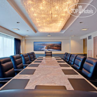 Фото Crowne Plaza Los Angeles Harbor