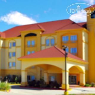 Фото La Quinta Inn & Suites Paris