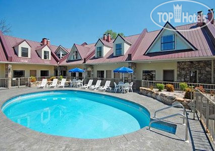 Фото Econo Lodge Inn & Suites at the Convention Center