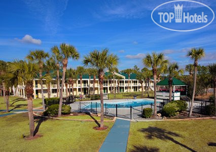 Hotelier's photos Quality Inn Airport 2*