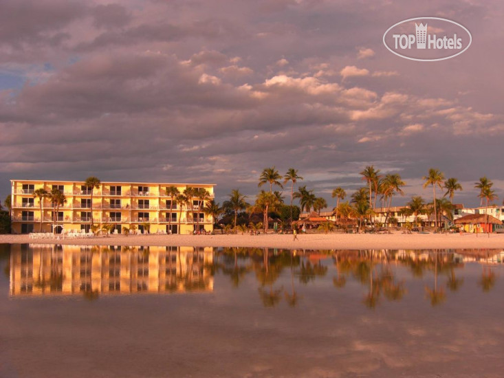 Hotelier's photos Outrigger Beach Resort 3*