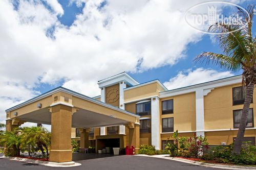 Hotel photo Holiday Inn Express Vero Beach-West (I-95) 2*