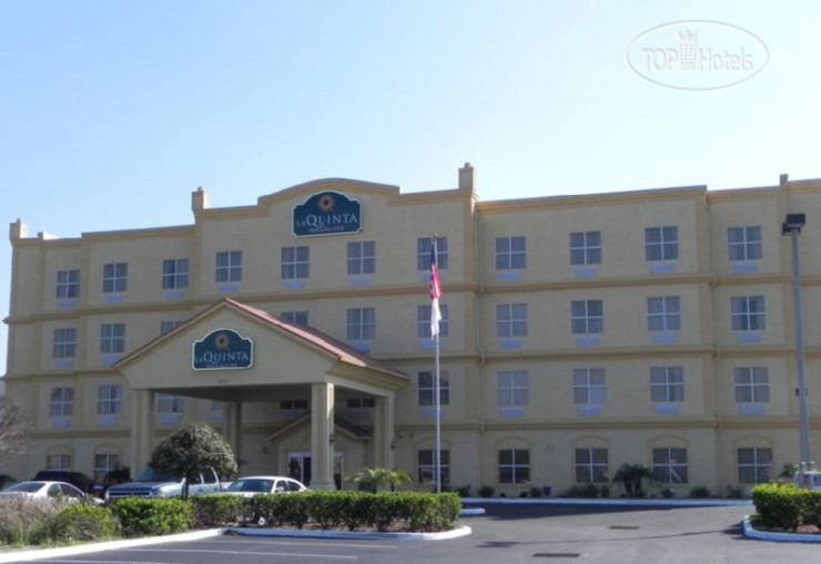 Hotelier's photos La Quinta Inn & Suites Tampa Central 2*
