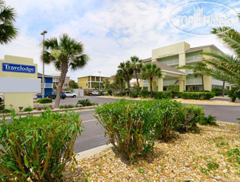 Hotelier's photos Travelodge Pensacola Beach 2*