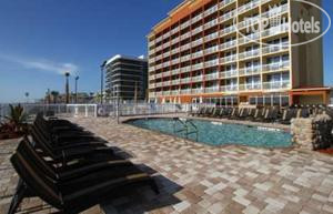 Hotelier's photos Hampton Inn Daytona Beach-Beachfront 2*