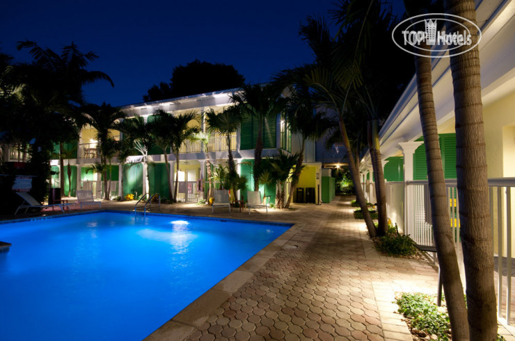 Hotelier's photos Almond Tree Inn 3*