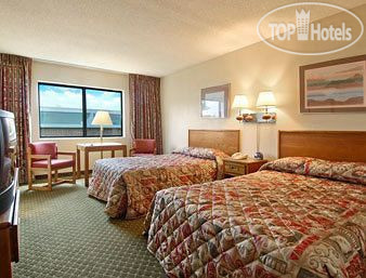 Hotelier's photos Ramada Kennedy Space Center 2*