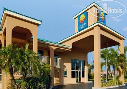 Hotelier's photos Comfort Inn Bradenton 2*