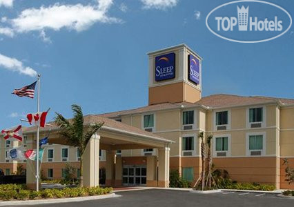 Hotelier's photos Sleep Inn & Suites Port Charlotte 2*