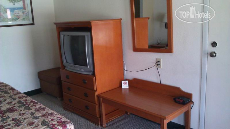 New photos from tourists Sunrise Inn - Bradenton 2*