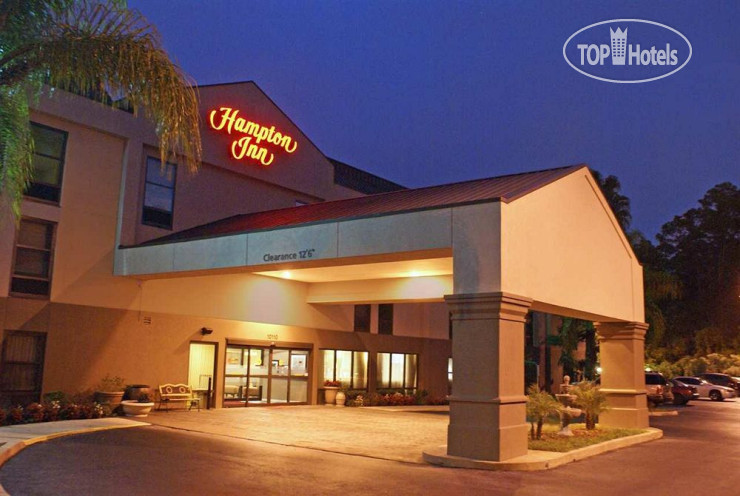 Hotelier's photos Hampton Inn Tampa Brandon 2*