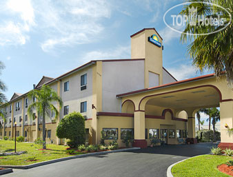 Hotelier's photos Days Inn Sarasota - Siesta Key 2*