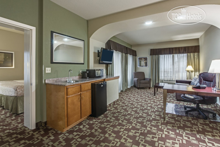 New photos from tourists La Quinta Inn & Suites Fort Walton Beach 3*