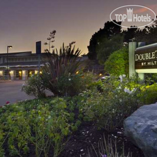 Фото DoubleTree by Hilton Berkeley Marina