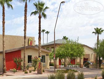 New photos from tourists Super 8 Tempe ASU Airport 2*