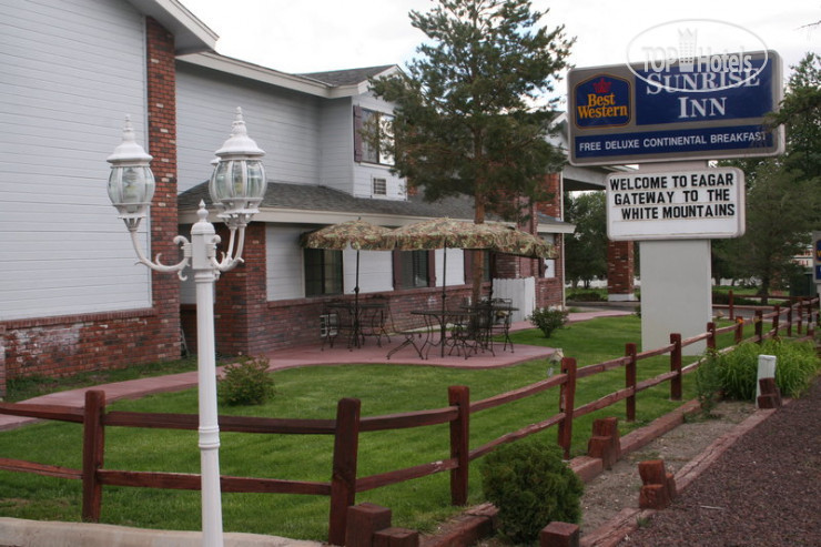 Hotelier's photos Best Western Sunrise Inn 2*