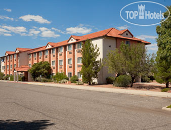 Hotelier's photos Days Inn Camp Verde 3*