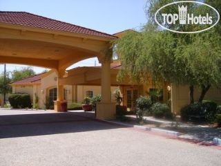Hotelier's photos La Quinta Inn & Suites Phoenix Scottsdale 2*