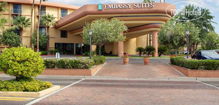 Hotel photo Embassy Suites Phoenix Biltmore 3*