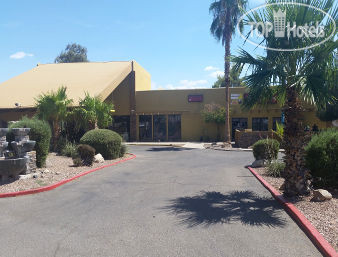 Hotelier's photos Ramada Peoria - Glendale Convention Center 3*