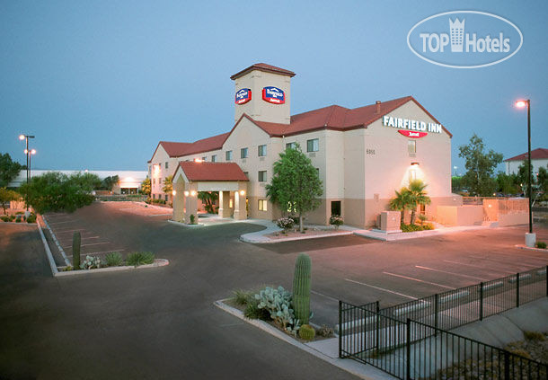 Hotelier's photos Baymont Inn & Suites Tucson Airport 3*