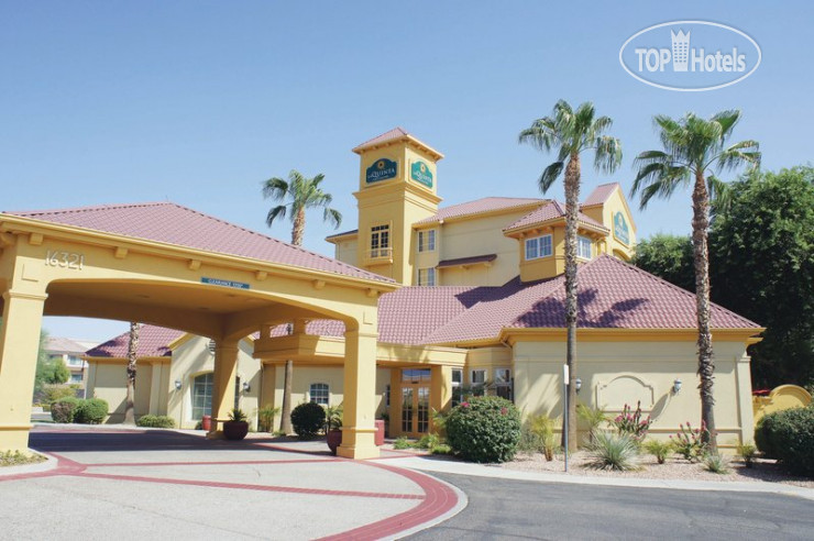 Hotelier's photos La Quinta Inn & Suites Phoenix West Peoria 3*