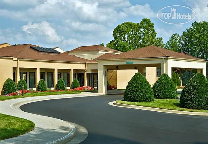 Photos Courtyard Richmond West