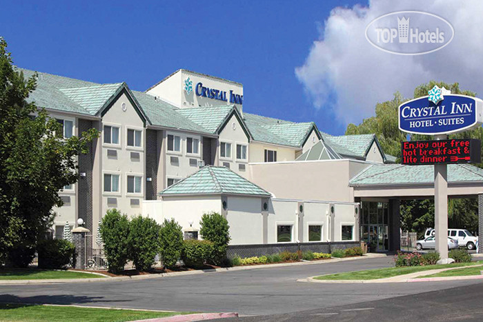 Фото Crystal Inn Hotel & Suites Logan