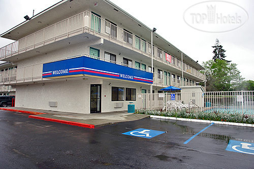 Фото Motel 6 Seattle North-Kirkland