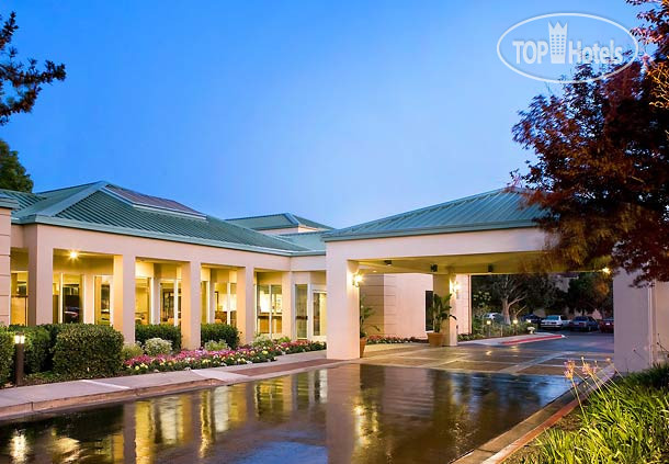 Photos Courtyard San Mateo Foster City