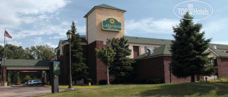 Фото La Quinta Inn & Suites Brooklyn Park