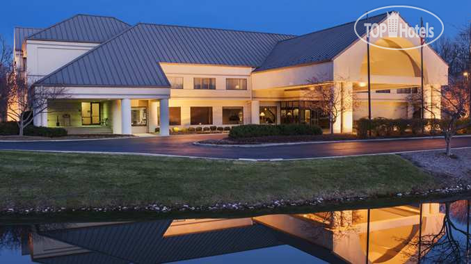 Фото DoubleTree Suites by Hilton Hotel Indianapolis - Carmel
