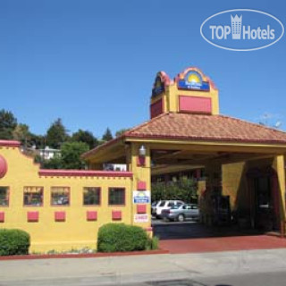 Photos Days Inn & Suites Hayward