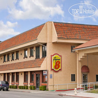 Photos Super 8 Hayward Downtown