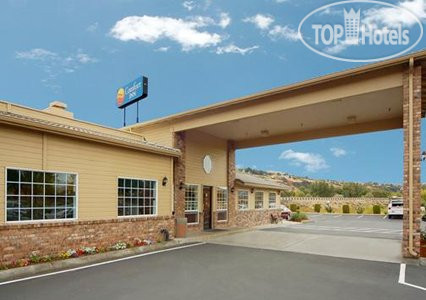 Hotelier's photos Comfort Inn Columbia Gorge 2*