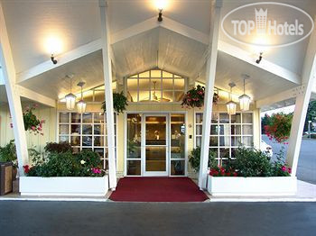 Hotelier's photos Best Western Garden Villa Inn 2*