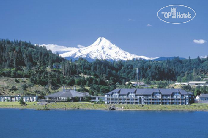 Hotelier's photos Best Western Hood River Inn 3*