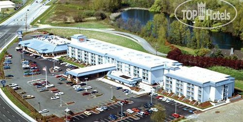 Hotelier's photos Shilo Inn Suites Portland Airport 3*