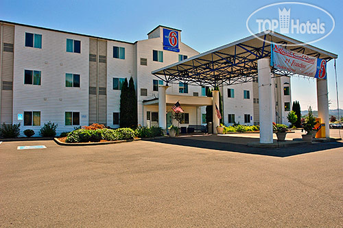 New photos from tourists Motel 6 Roseburg