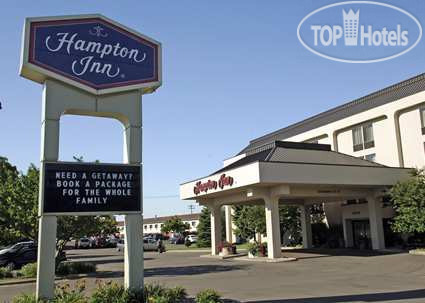 Hotelier's photos Hampton Inn Green Bay 3*