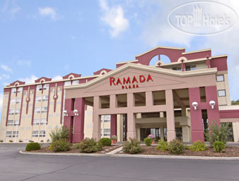 Hotelier's photos Ramada Plaza Green Bay 3*