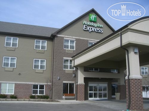 Hotelier's photos Holiday Inn Express Hotel & Suites Green Bay East 2*