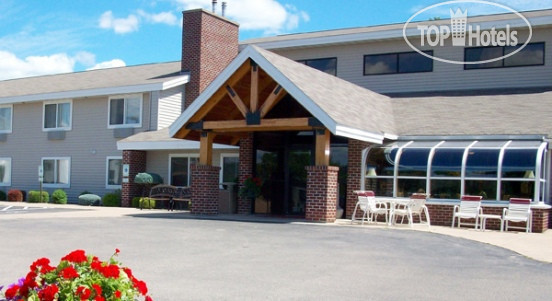 Hotelier's photos AmericInn Lodge & Suites Prairie Du Chien 3*