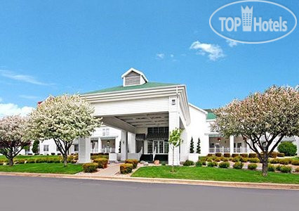 Hotel photo Comfort Suites Appleton Airport 4*