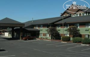 Hotelier's photos Fairbridge Inn Express 3*
