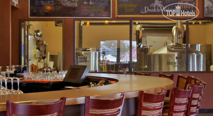 New photos from tourists Red Lion Lewiston 3*