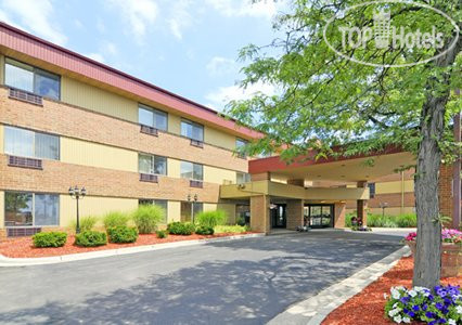 Hotelier's photos Comfort Inn Airport Grand Rapids 2*