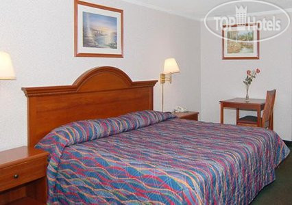 New photos from tourists Econo Lodge Madison Heights 2*