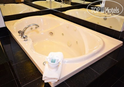 New photos from tourists Comfort Inn & Suites Taylor 2*