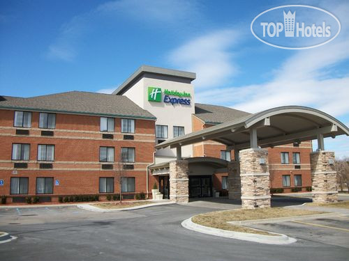 Hotelier's photos Holiday Inn Express Romulus-Detroit Airport 2*